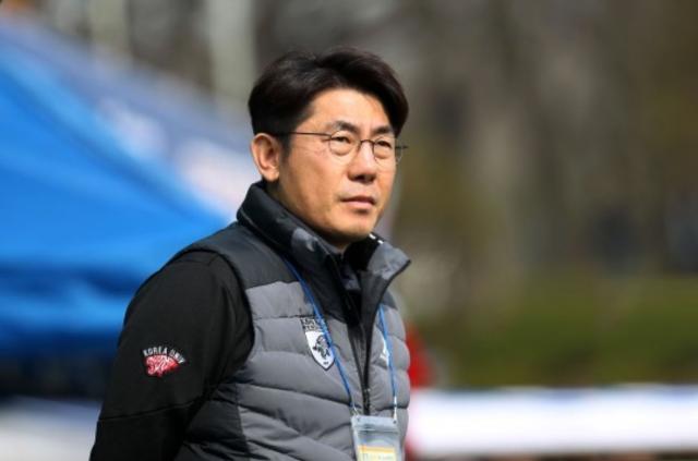 开云体育官网在线注册-国足苏州首个对手换帅 关岛任命韩国人徐东沅执教